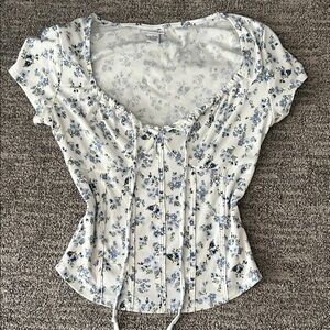 Rue21 Blue and White Floral Blouse